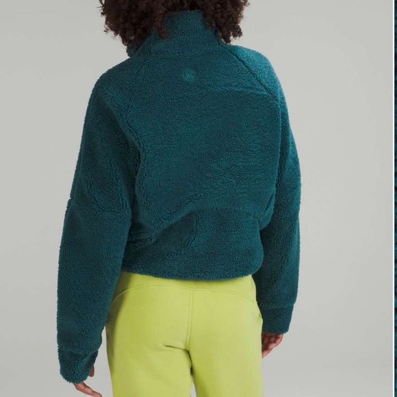 Lululemon Scuba Oversized Cropped Fleece Funnel Neck - Picture 2 of 10